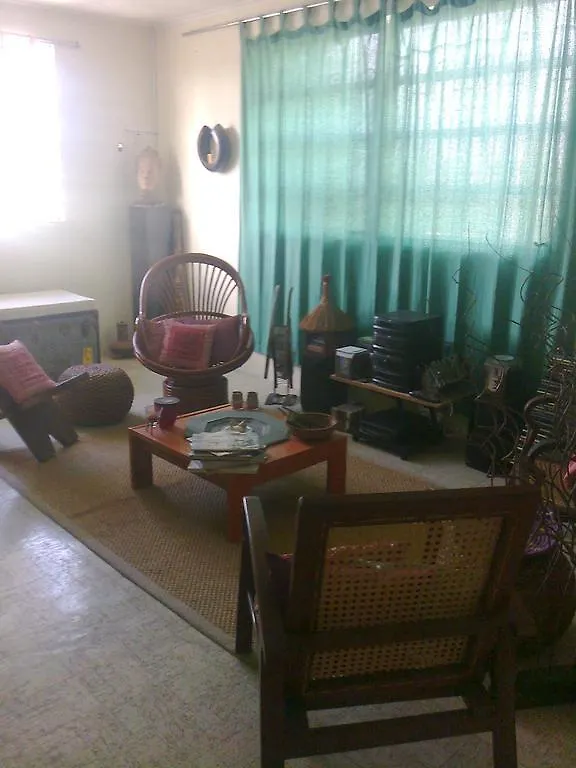 Eclectic Chic House Apartment Bridgetown 0*,